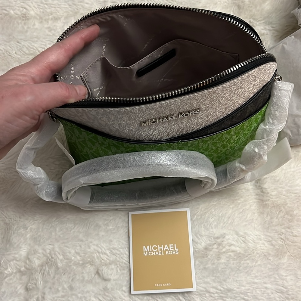 Michael Kors Green and White Crossbody Bag - Picture 7 of 10